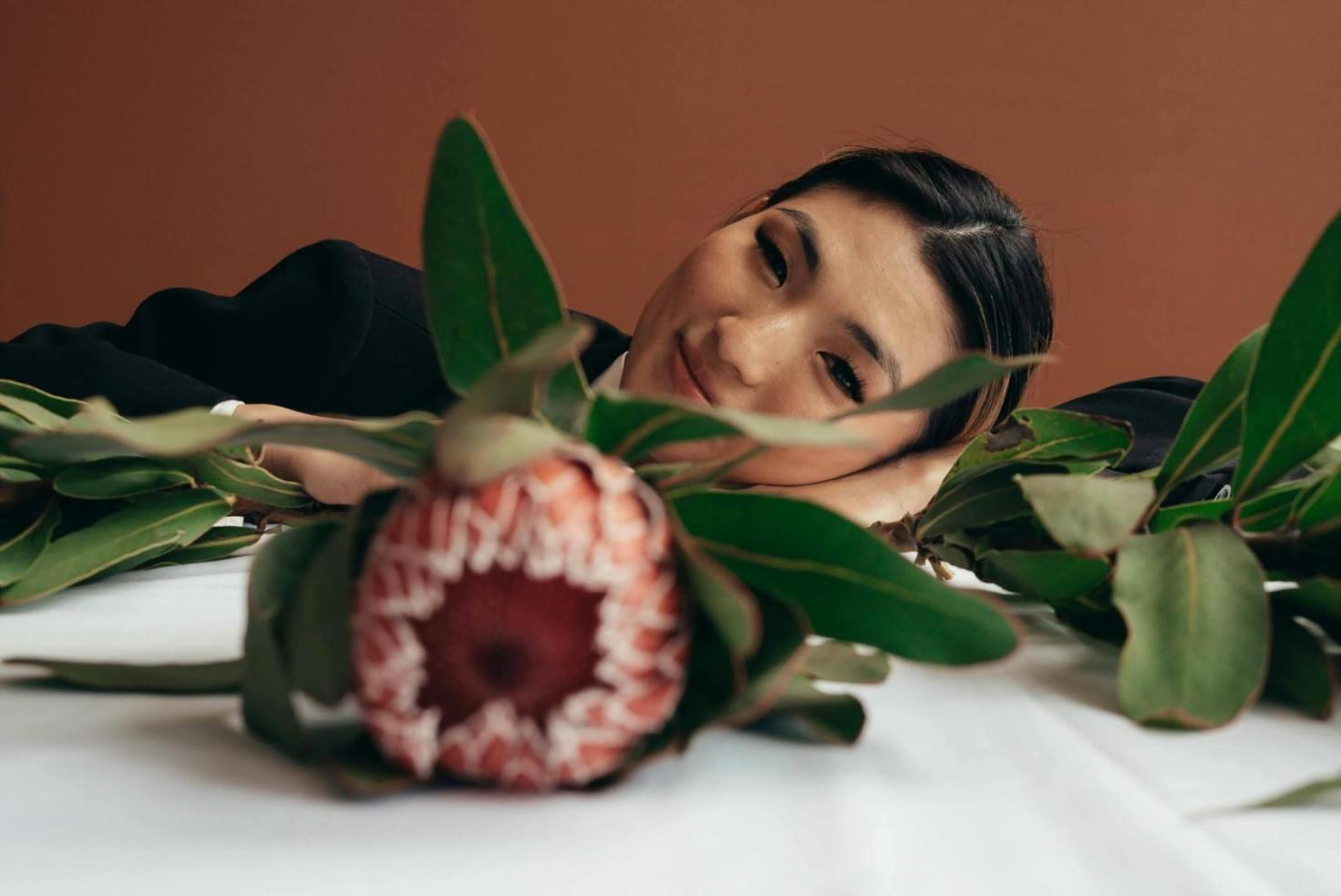 Работа флориста в отельном пространстве